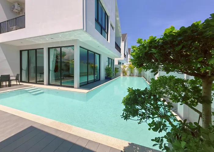 Bangtao Luxury Pool Villa - Prymana